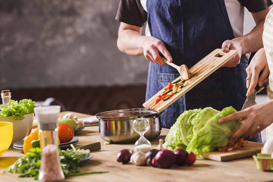 Cuisinez local et responsable​ avec Cooking University