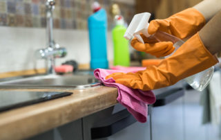 Aide-ménagère à domicile : ce que vous devez savoir sur la profession !