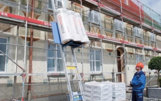 Travaux de rénovation : pourquoi utiliser un monte-matériaux ?