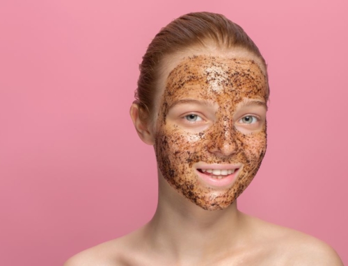 Gommage vs exfoliation enzymatique : lequel choisir ?