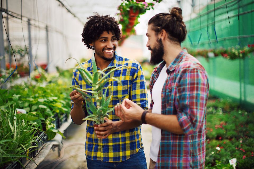 Comment choisir les bons végétaux en pépinière pour son jardin ?