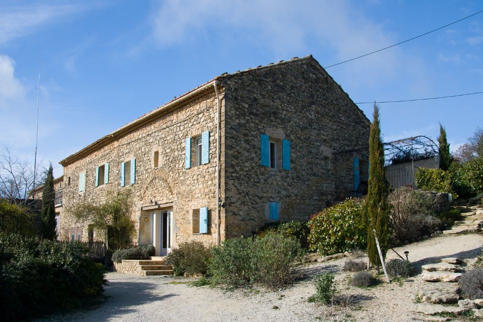 Comment réussir la rénovation complète d'une maison ancienne ?